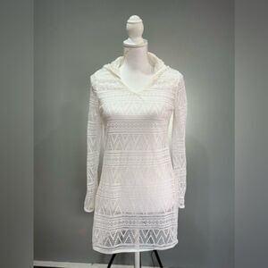 SALE! White Balance Collection Hooded Coverup Size S
